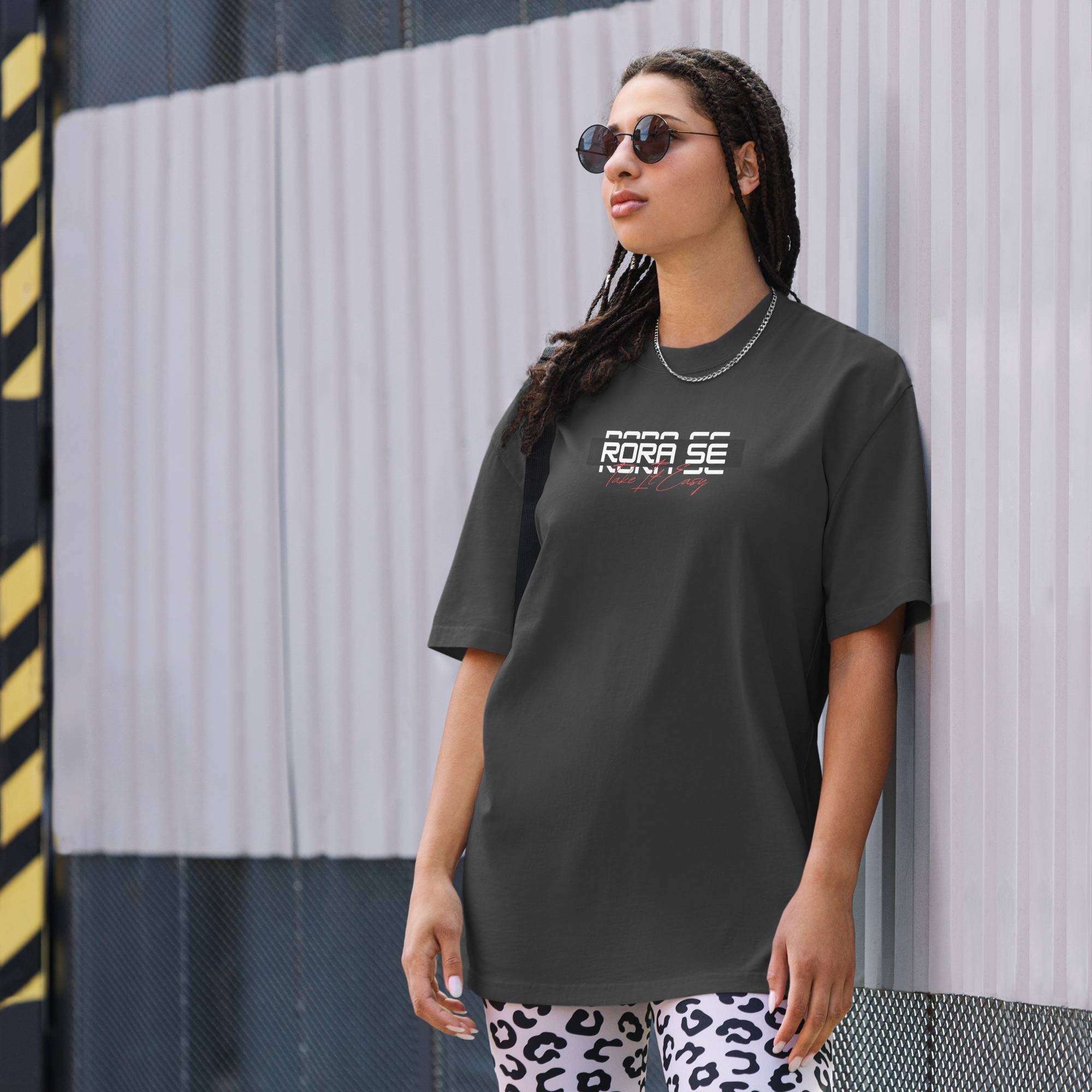 RORA SE faded t-shirt